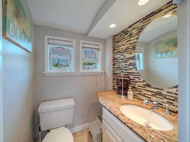 23 Henry St, Saugus, MA 01906