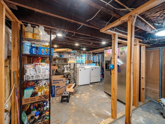 23 Henry St, Saugus, MA 01906