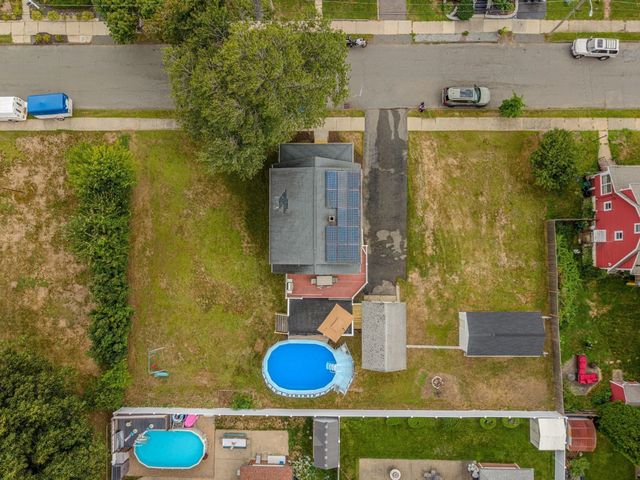 23 Henry St, Saugus, MA 01906
