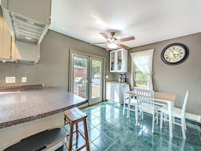 23 Henry St, Saugus, MA 01906