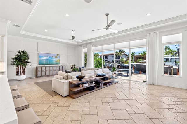 2320 NE 34th Court, Lighthouse Point, FL 33064