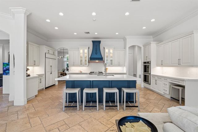 2320 NE 34th Court, Lighthouse Point, FL 33064