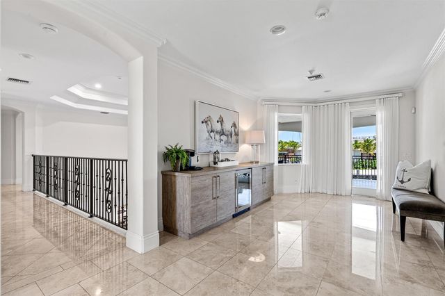 2320 NE 34th Court, Lighthouse Point, FL 33064