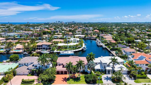 2320 NE 34th Court, Lighthouse Point, FL 33064