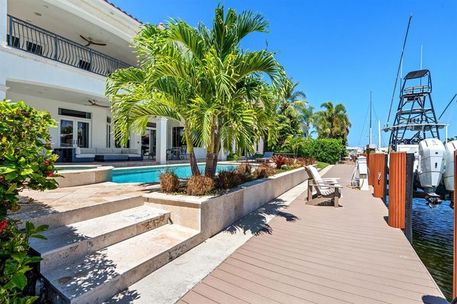 2320 NE 34th Court, Lighthouse Point, FL 33064