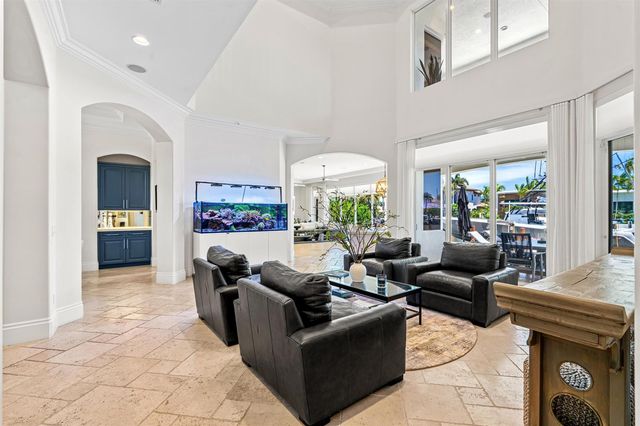 2320 NE 34th Court, Lighthouse Point, FL 33064