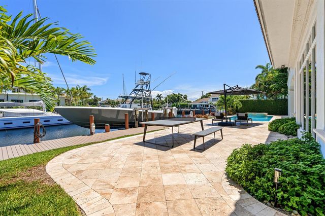 2320 NE 34th Court, Lighthouse Point, FL 33064