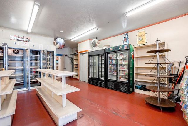 2701 E 9Th St, Oakland, CA 94601