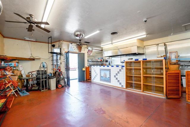 2701 E 9Th St, Oakland, CA 94601