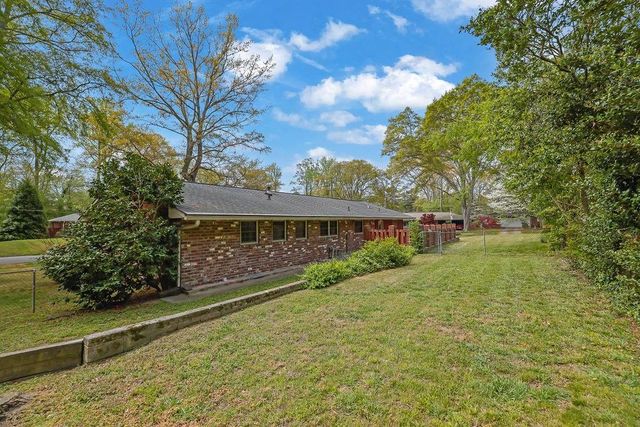 2389 Princess Lane SE, Marietta, GA 30067