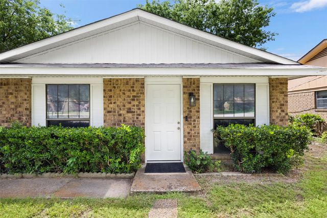 111 Alamo Street, Waxahachie, TX 75165