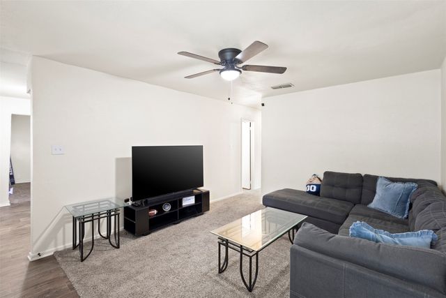 111 Alamo Street, Waxahachie, TX 75165