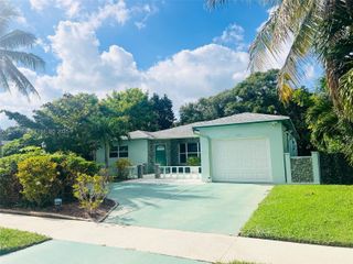 850 SW 50th Ter, Margate, FL 33068