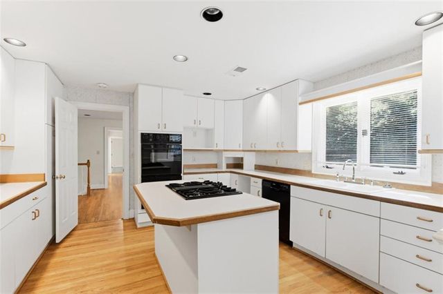 3959 Randall Mill Road, Atlanta, GA 30327