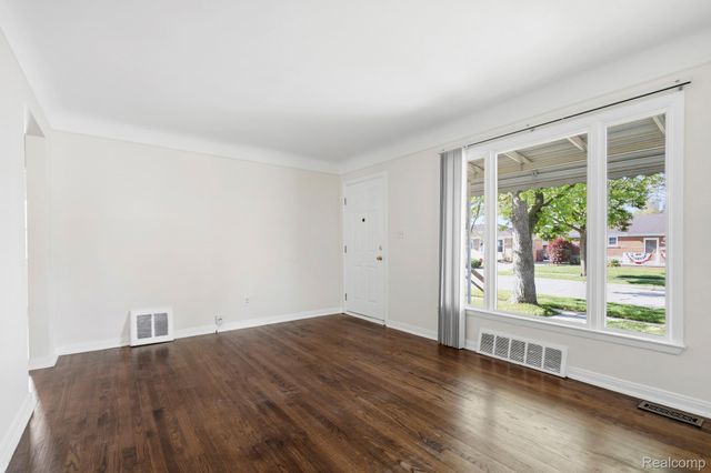 970 Champaign Road, Lincoln Park, MI 48146