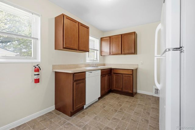 970 Champaign Road, Lincoln Park, MI 48146