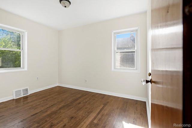 970 Champaign Road, Lincoln Park, MI 48146