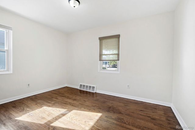 970 Champaign Road, Lincoln Park, MI 48146