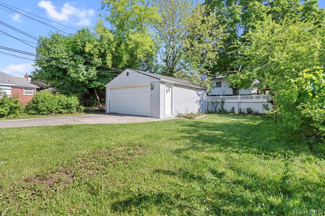 970 Champaign Road, Lincoln Park, MI 48146