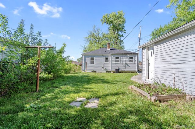 970 Champaign Road, Lincoln Park, MI 48146