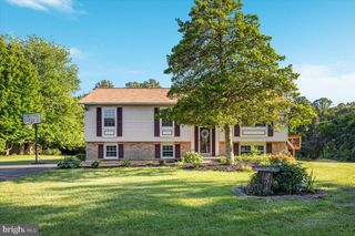 8201 MORNINGSIDE DR, Manassas, VA 20112