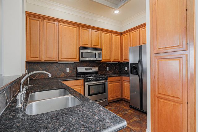 7155 Windwater Lagoon, Houston, TX 77036