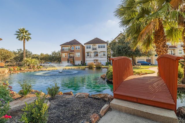 7155 Windwater Lagoon, Houston, TX 77036