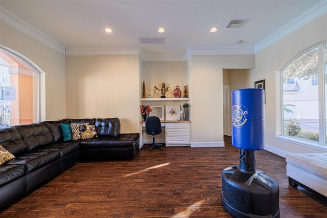 7155 Windwater Lagoon, Houston, TX 77036