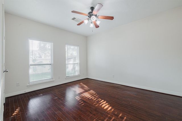 7155 Windwater Lagoon, Houston, TX 77036