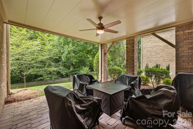 1325 Winged Foot Drive, Denver, NC 28037