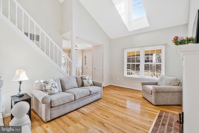 117 CONNEMARA DR, Sterling, VA 20164