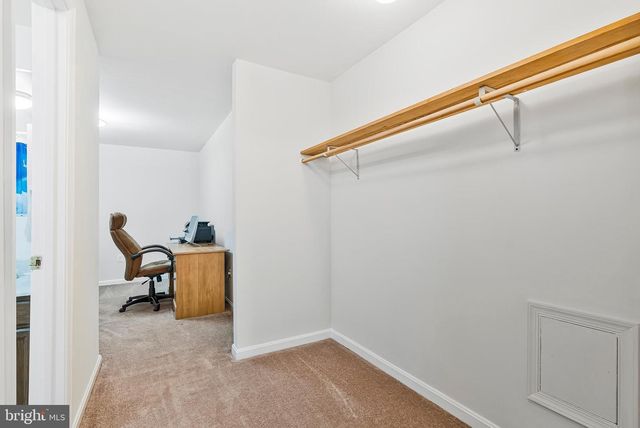 117 CONNEMARA DR, Sterling, VA 20164