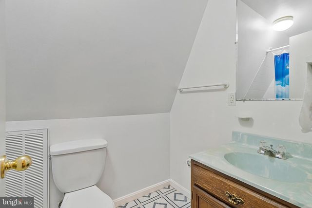 117 CONNEMARA DR, Sterling, VA 20164