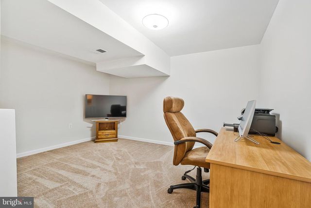 117 CONNEMARA DR, Sterling, VA 20164