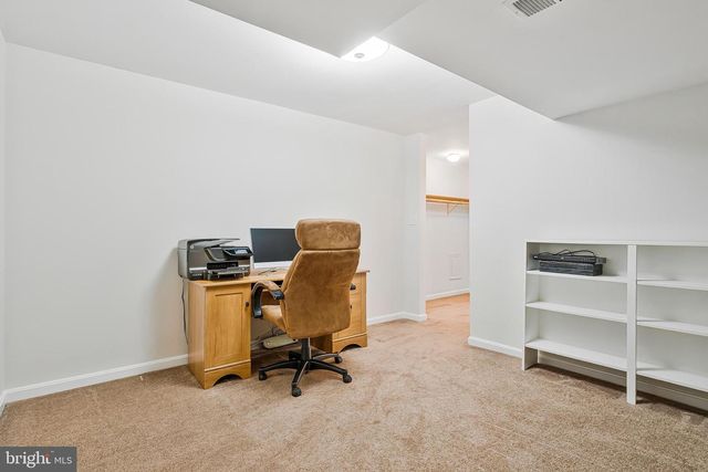 117 CONNEMARA DR, Sterling, VA 20164