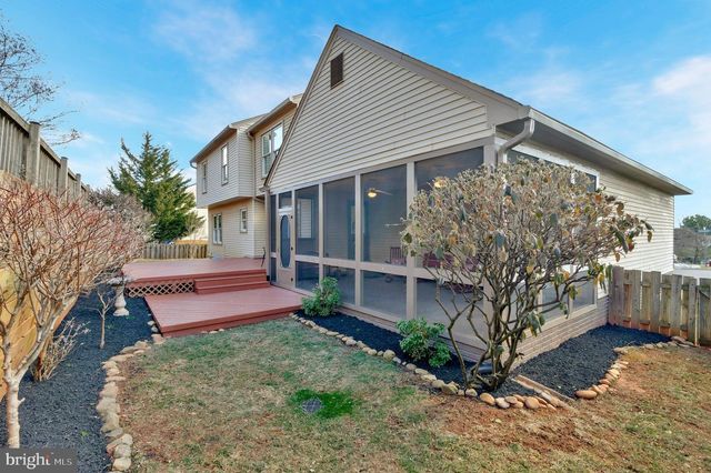 117 CONNEMARA DR, Sterling, VA 20164