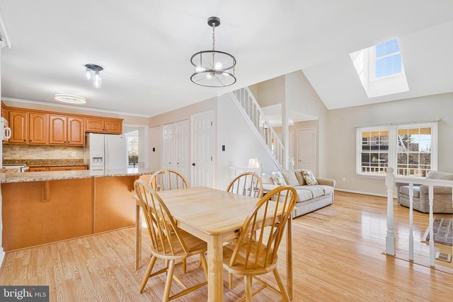 117 CONNEMARA DR, Sterling, VA 20164