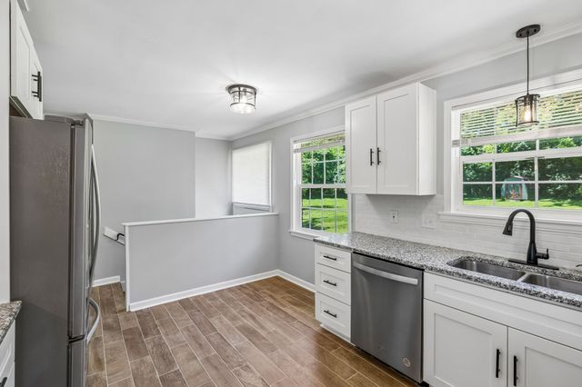 2632 Windemere Dr, Nashville, TN 37214