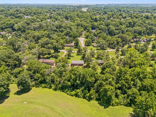 2632 Windemere Dr, Nashville, TN 37214