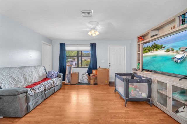 9240 HONEYWELL Road, Lake Worth, FL 33467