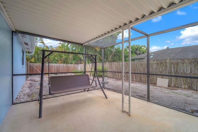 9240 HONEYWELL Road, Lake Worth, FL 33467