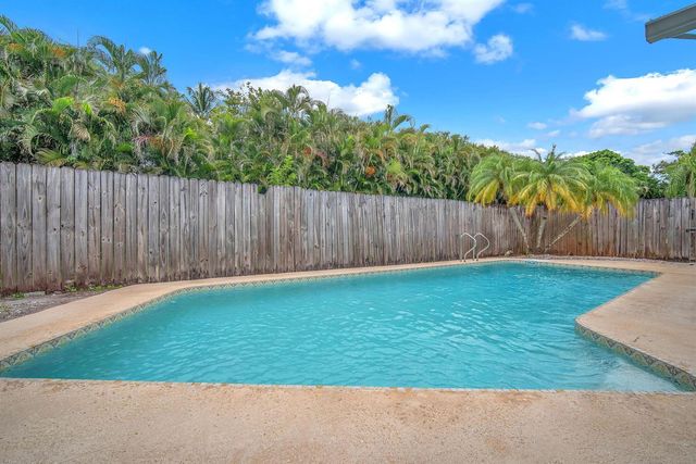 9240 HONEYWELL Road, Lake Worth, FL 33467