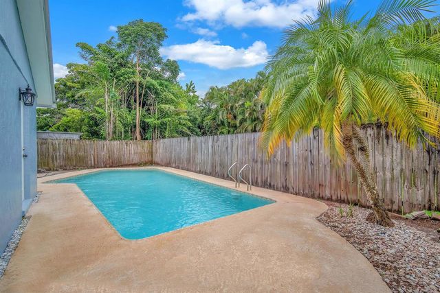 9240 HONEYWELL Road, Lake Worth, FL 33467