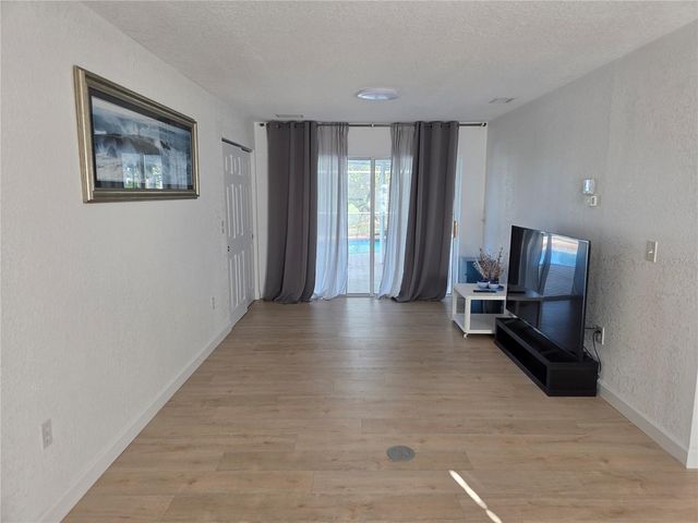 3631 AVENIDA MADERA, Bradenton, FL 34210