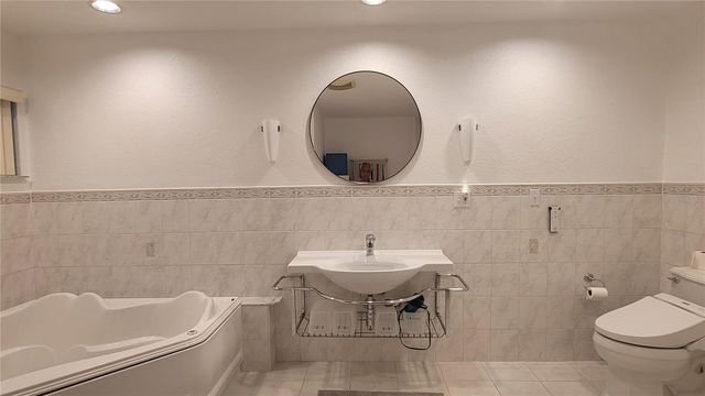 3631 AVENIDA MADERA, Bradenton, FL 34210