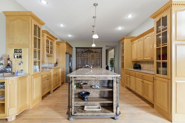 1610 W Caleb Court, Springfield, MO 65810