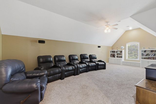 1610 W Caleb Court, Springfield, MO 65810