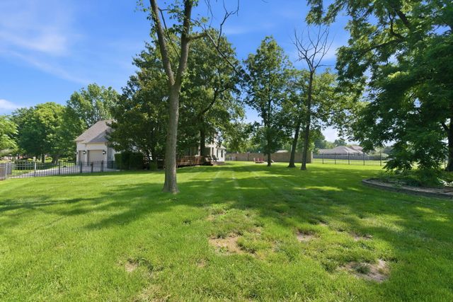 1610 W Caleb Court, Springfield, MO 65810