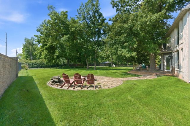 1610 W Caleb Court, Springfield, MO 65810