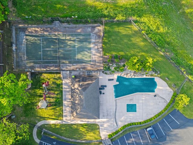 1610 W Caleb Court, Springfield, MO 65810